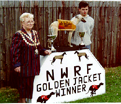 Mayor of Seaham with Golden Jacket Winner